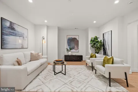 $2,895,000 | 7800 Marion Lane, Bethesda, MD 20814