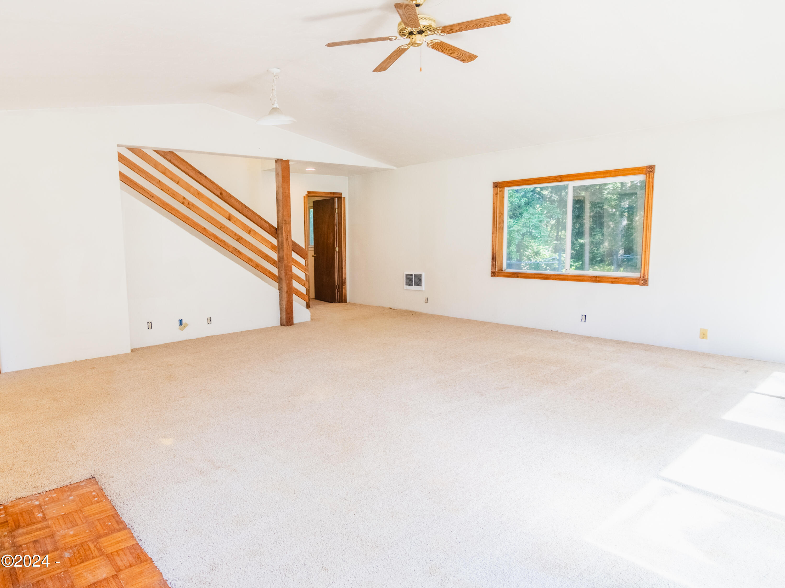 909 Christiansen Road Toledo, OR 97391 - Photo 29 of 43 Another LR #3