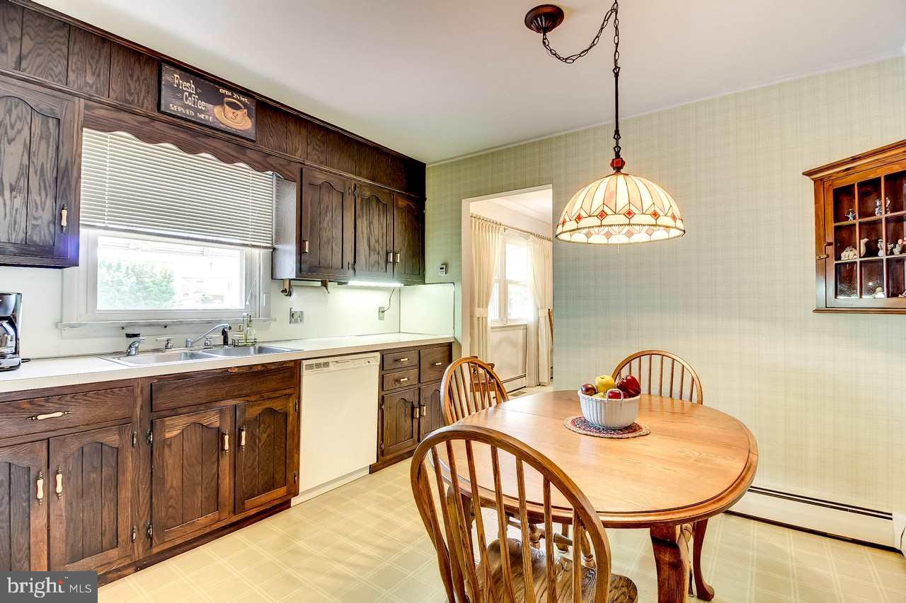446 Clearview Road Hanover, PA 17331 - Photo 6 of 34 Gallery Image 6