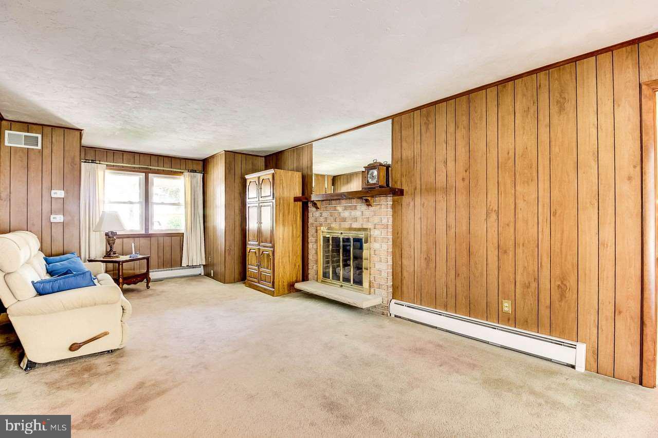 446 Clearview Road Hanover, PA 17331 - Photo 9 of 34 Gallery Image 9