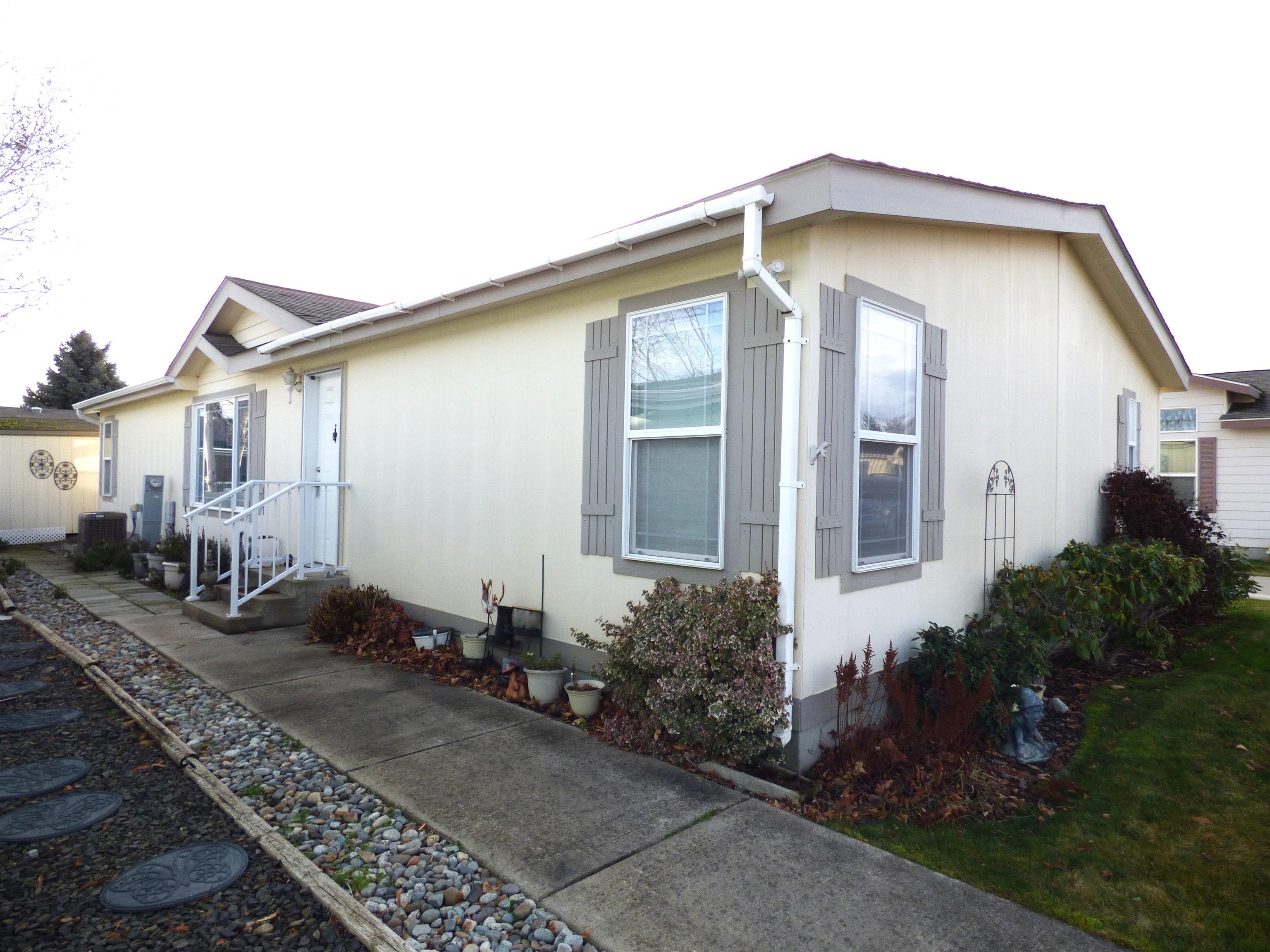 19316 East Augusta Lane Spokane Valley, WA 99016 - Photo 32 of 41