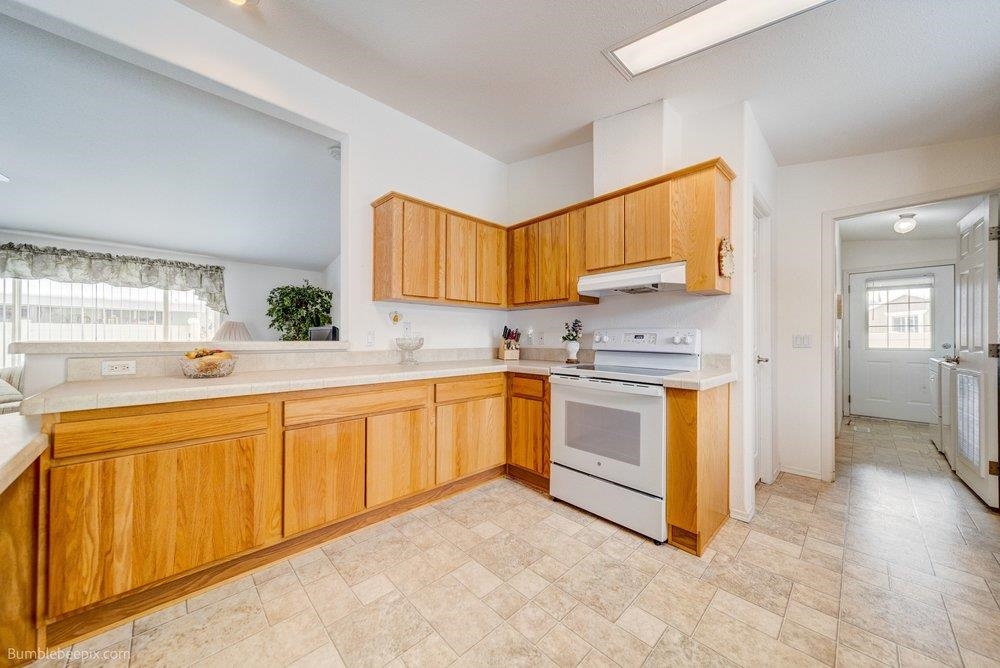 19316 East Augusta Lane Spokane Valley, WA 99016 - Photo 6 of 41