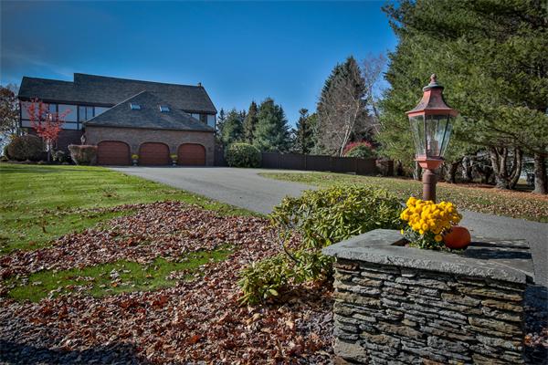 35 Campion Road North Andover, MA 01845 - Photo 3 of 30 Gallery Image 3
