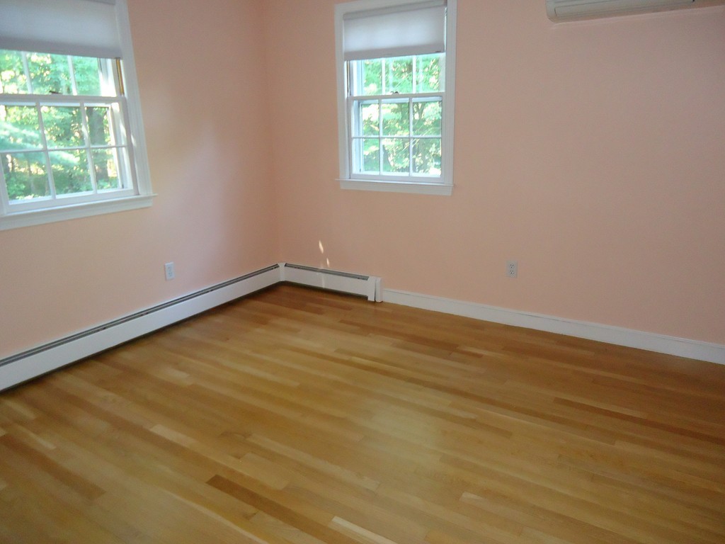 181 David Road Franklin, MA 02038 - Photo 12 of 28 Gallery Image 12