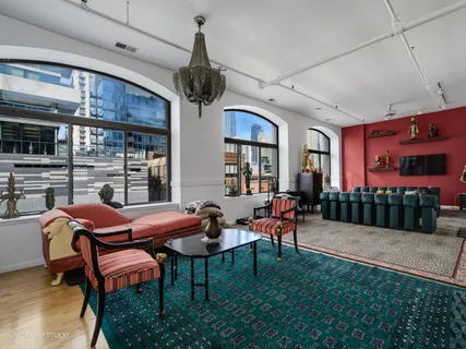 $650,000 | 215 West Illinois Street, Unit 4B, Chicago, IL 60654