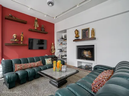 $650,000 | 215 West Illinois Street, Unit 4B, Chicago, IL 60654