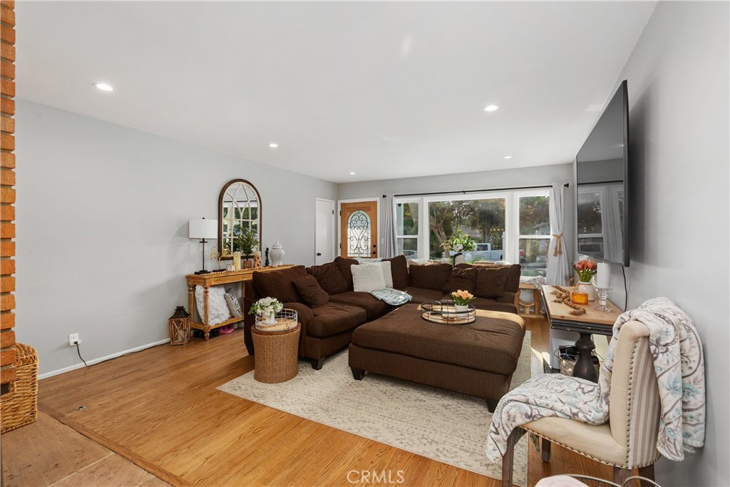 206 Melrose Avenue Monrovia, CA 91016 - Photo 8 of 35 a living room with furniture