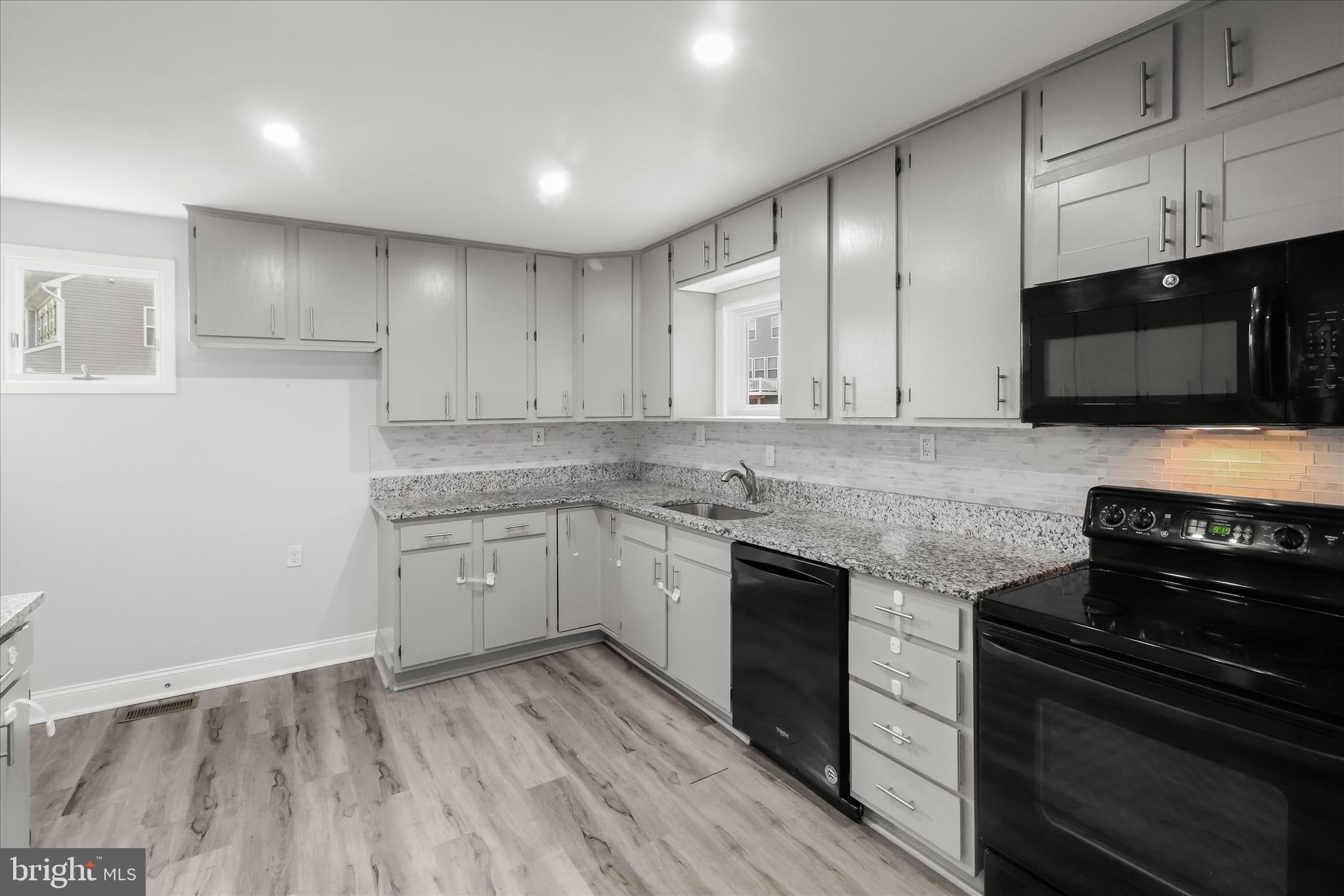 338 Back River Neck Road Essex, MD 21221 - Photo 23 of 66 Kitchen