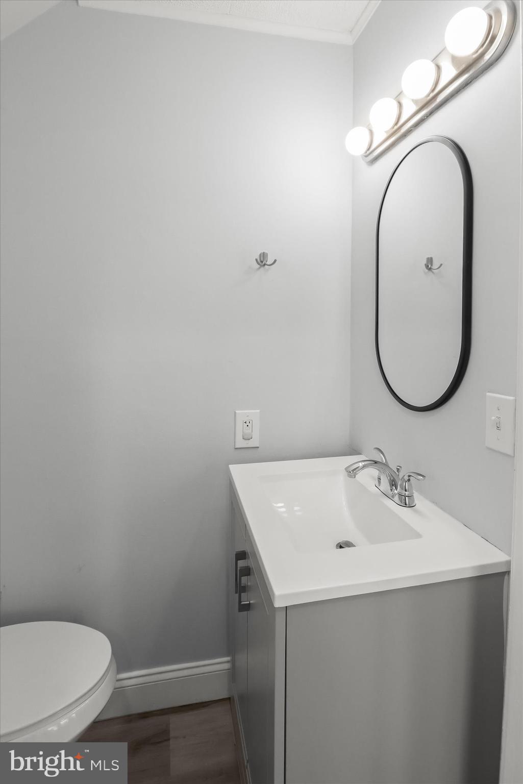 338 Back River Neck Road Essex, MD 21221 - Photo 24 of 66 Main Level Powder Room