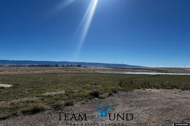 $18,000 | 2705 Palomino Avenue, Bar Nunn, WY 82601