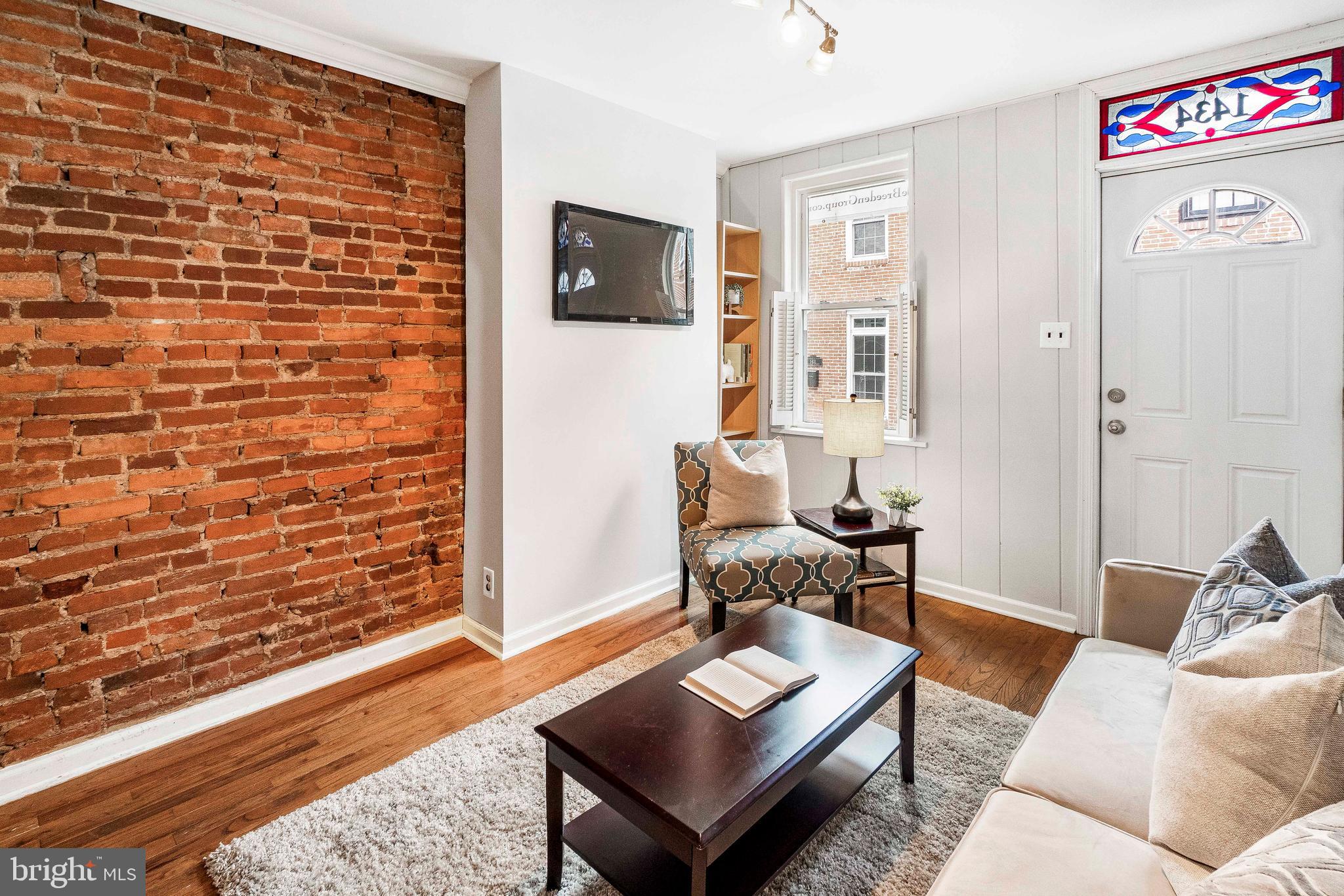 1434 Cooksie Street Baltimore, MD 21230 - Photo 5 of 30 Living Room