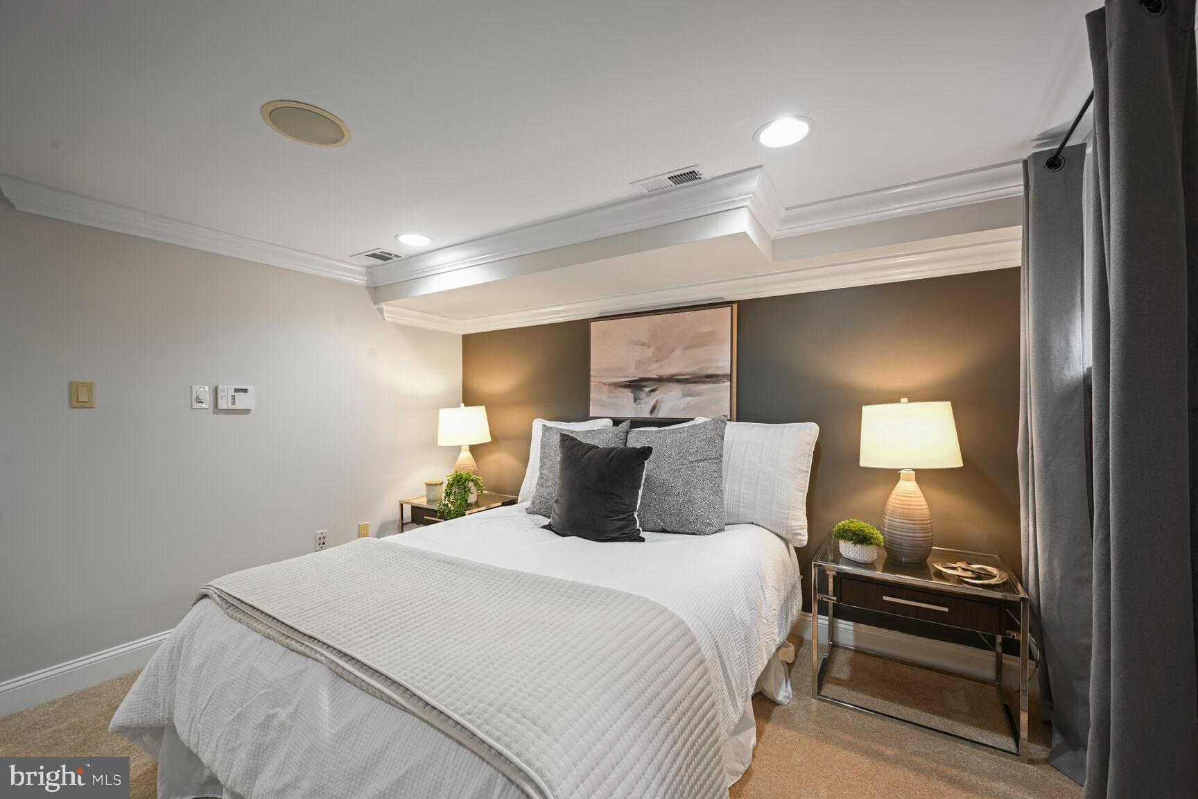 1832 Calvert Street Northwest, Unit 1 Washington, DC 20009 - Photo 18 of 23