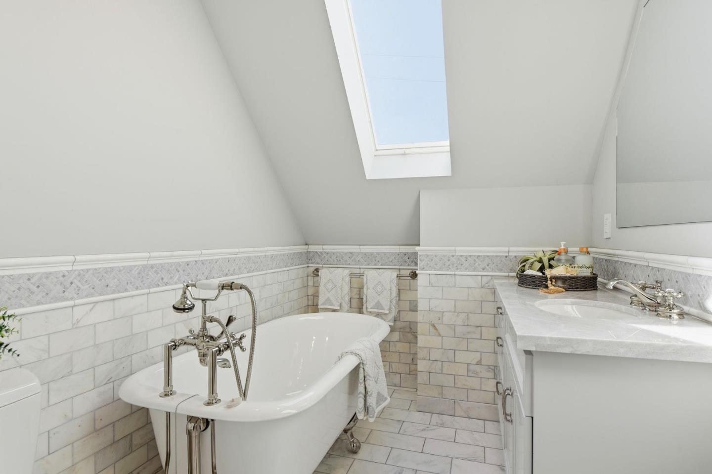 1085 Camino Ramon San Jose, CA 95125 - Photo 71 of 152