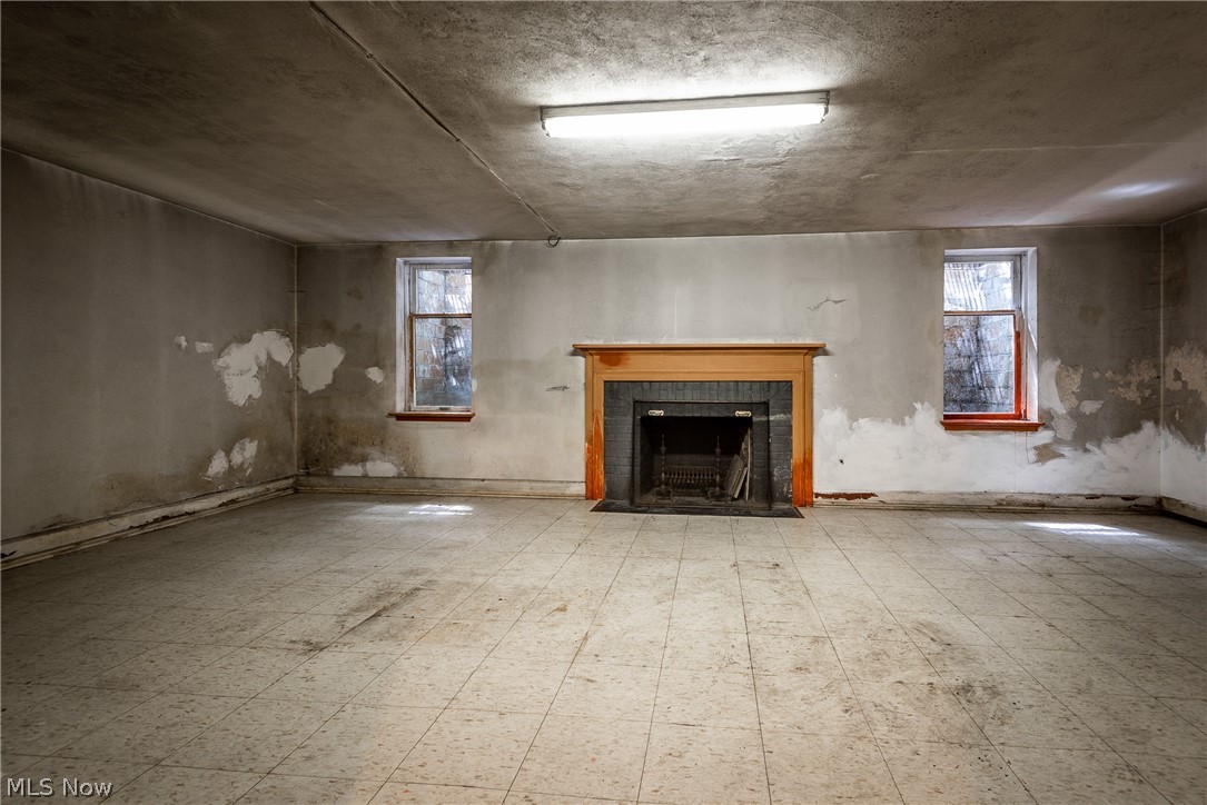 2695 Haddam Road Cleveland, OH 44120 - Photo 28 of 31 Gallery Image 28