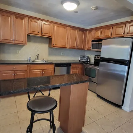 $277,500 | 400 New River Road, Unit 704, Lincoln, RI 02838