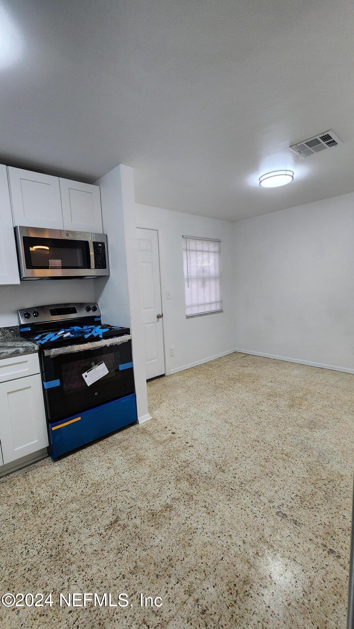 4415 Moncrief Road West Jacksonville, FL 32209 - Photo 5 of 21 20240720_145337