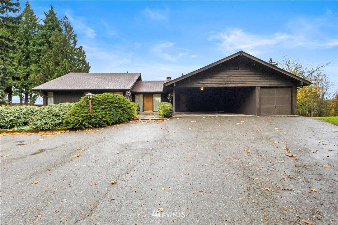 25644 Lake Fenwick Road Kent, WA 98032 - Photo 1 of 36 Gallery Image 1
