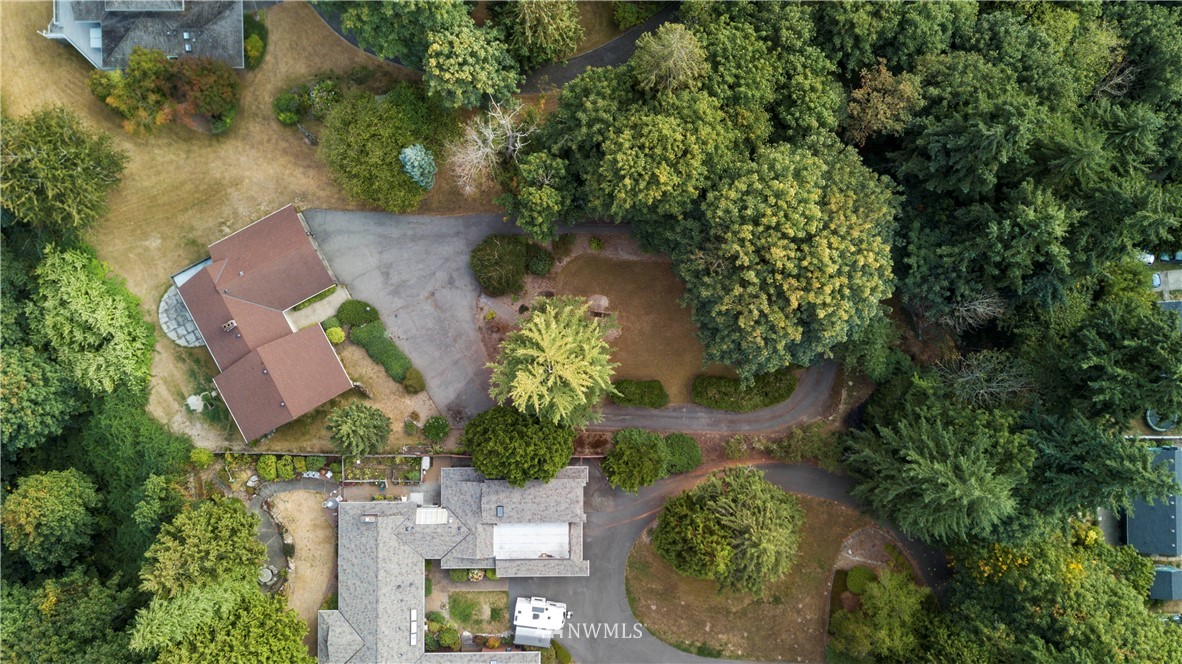25644 Lake Fenwick Road Kent, WA 98032 - Photo 5 of 36 Gallery Image 5