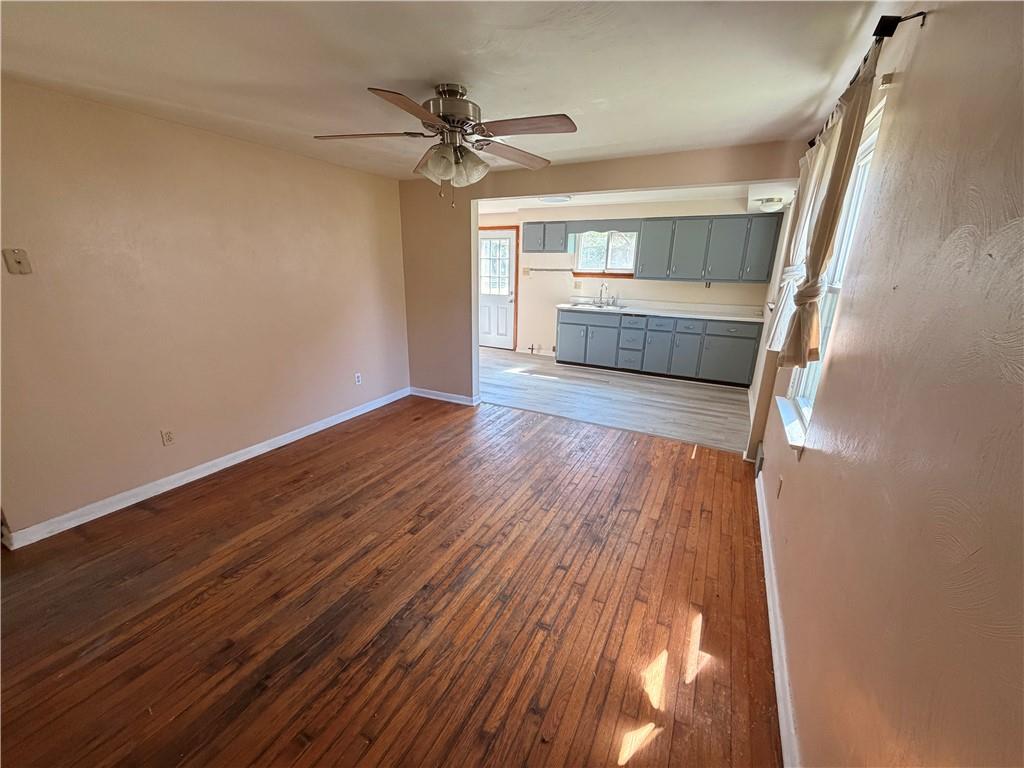 142 Community Park Road Freeport, PA 16229 - Photo 3 of 22