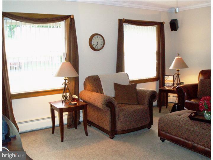 42 Margin Road Levittown, PA 19056 - Photo 12 of 24 Living Room