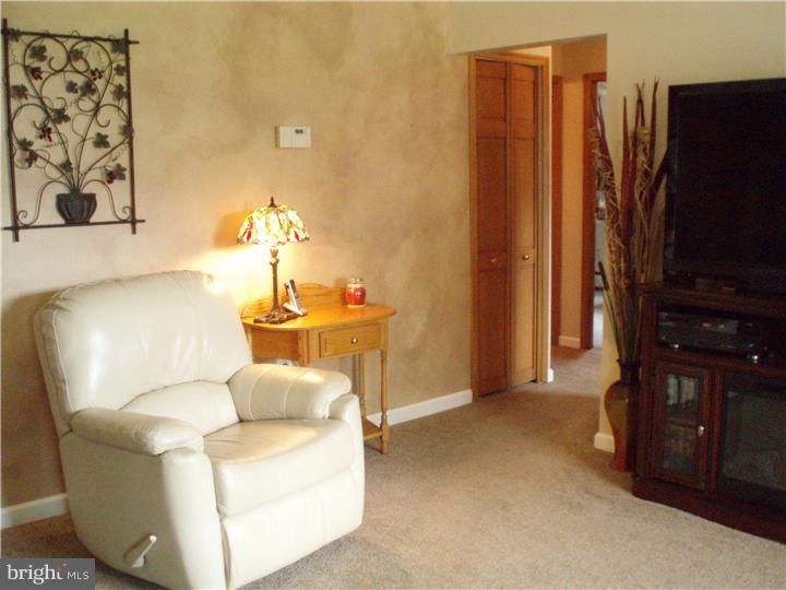 42 Margin Road Levittown, PA 19056 - Photo 13 of 24 Hallway