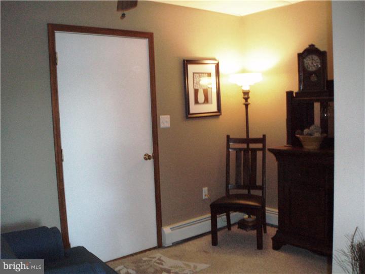 42 Margin Road Levittown, PA 19056 - Photo 22 of 24 Office / Study