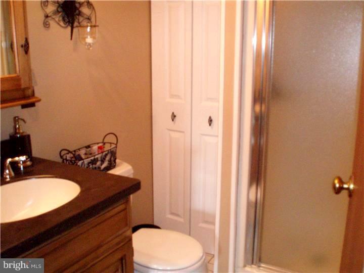 42 Margin Road Levittown, PA 19056 - Photo 23 of 24 Bathroom