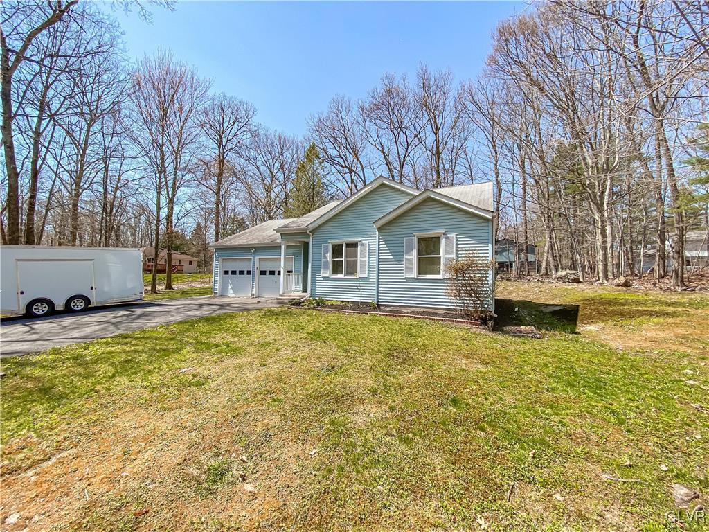 206 Alleger Road Bartonsville, PA 18321 - Photo 3 of 25