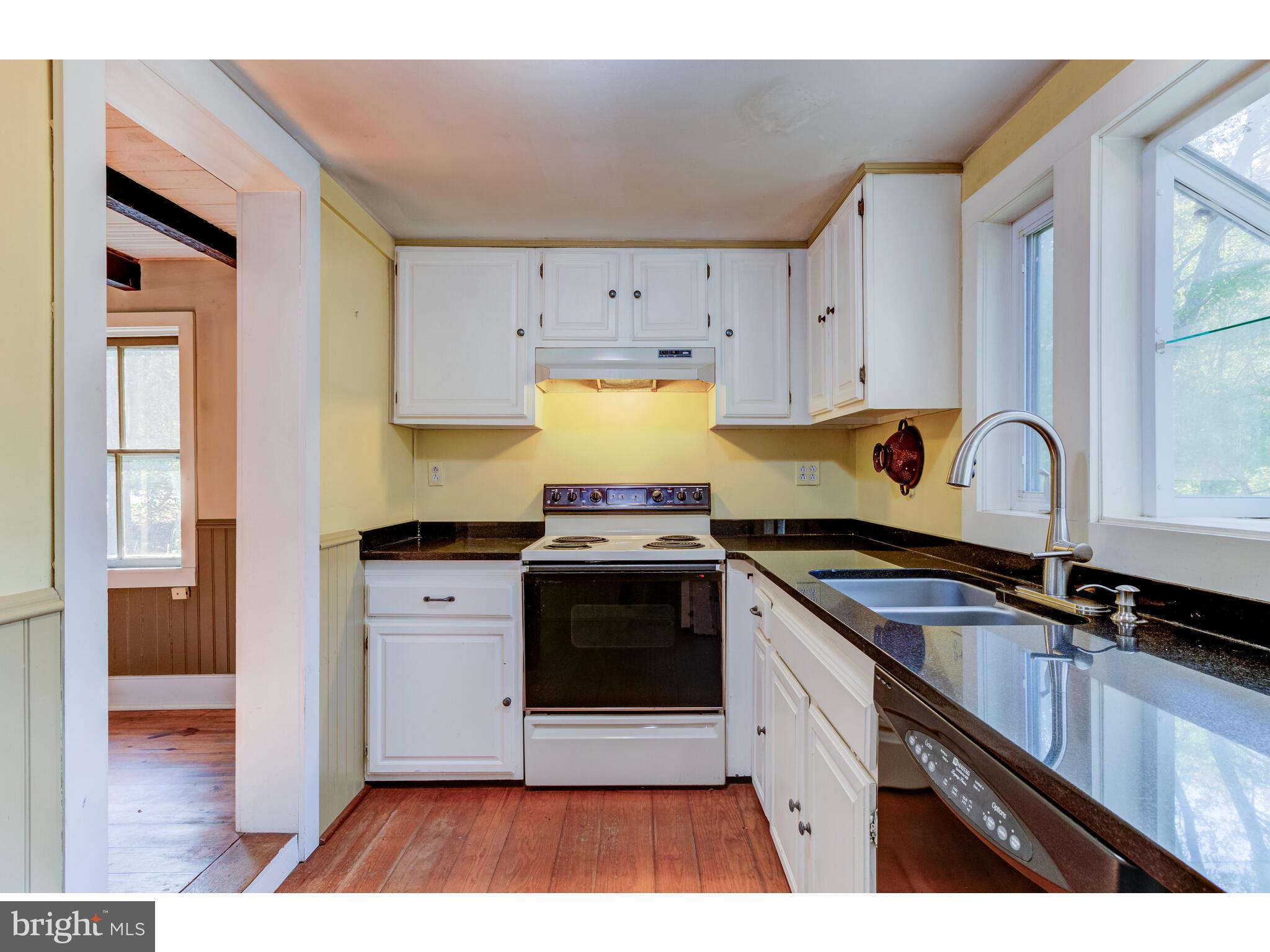 1196 Broad Run Road Coatesville, PA 19320 - Photo 18 of 33 Kitchen