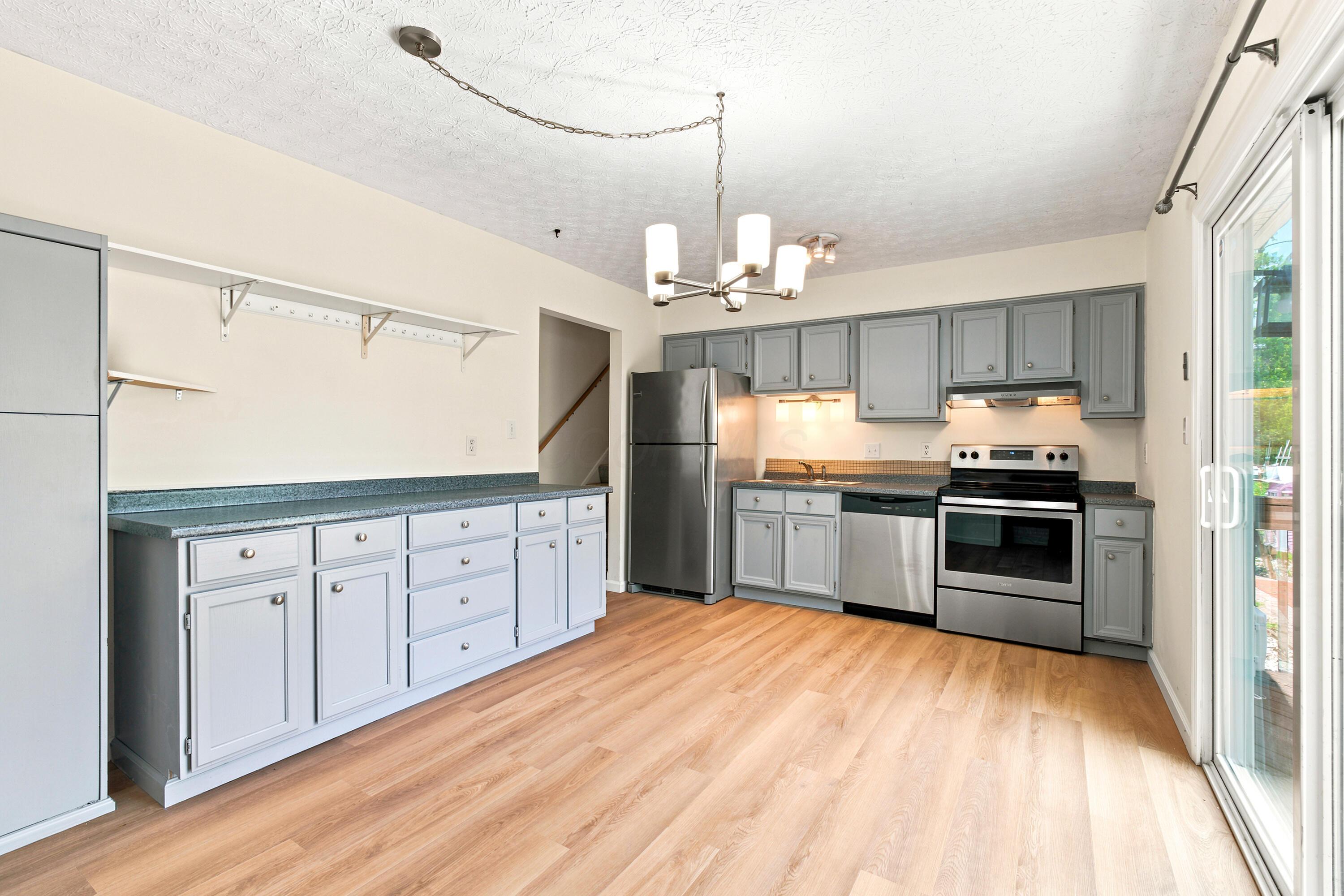 682 Hines Road Columbus, OH 43230 - Photo 9 of 34 dsc02796
