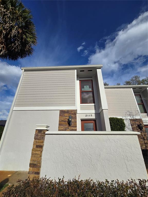 2115 Northeast 38th Terrace Ocala, FL 34470 - Photo 2 of 35