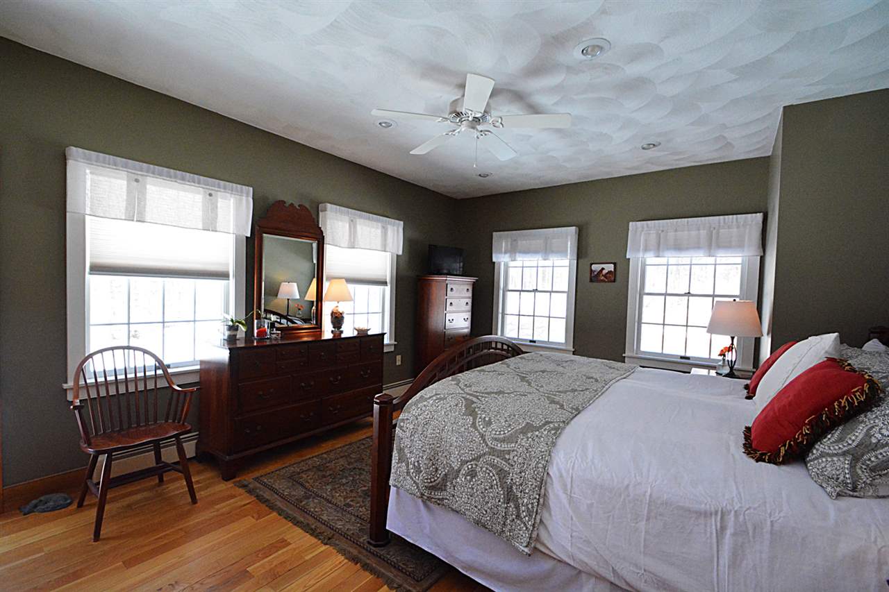 8 Tuttle Road Lee, NH 03861 - Photo 14 of 40