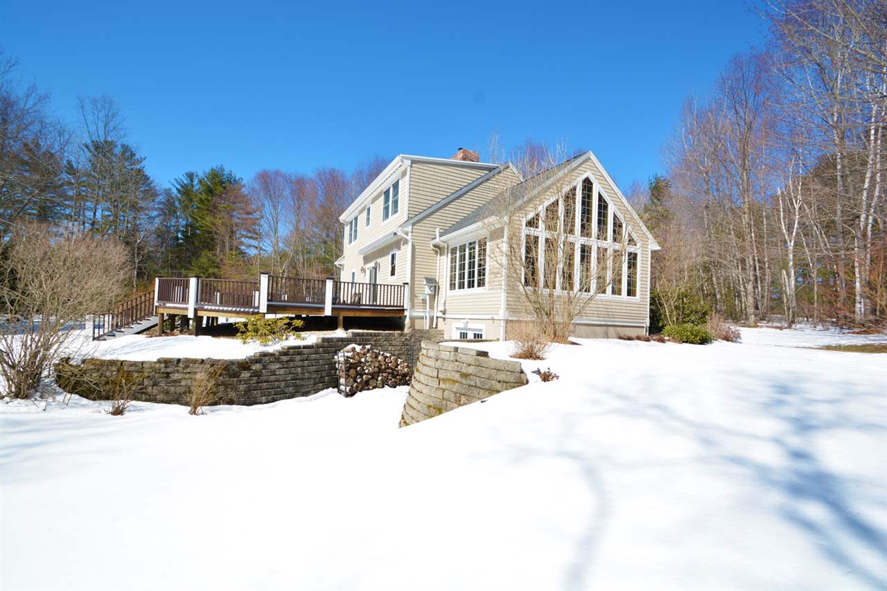 8 Tuttle Road Lee, NH 03861 - Photo 3 of 40
