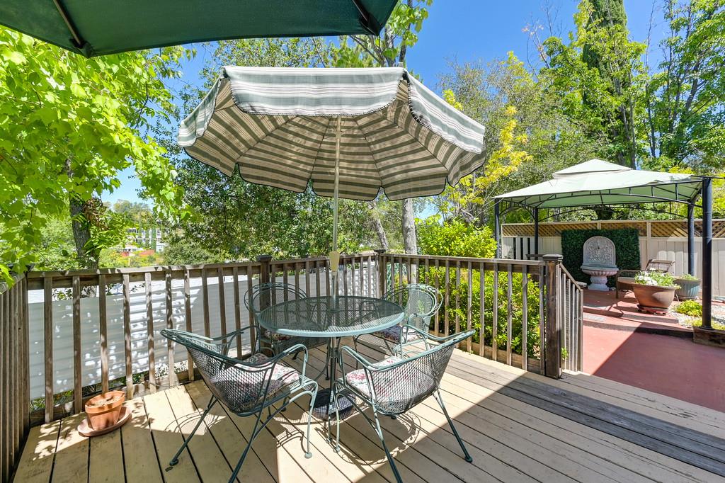 6374 Brodie Drive Newcastle, CA 95658 - Photo 43 of 50 a view of a chairs and table in the balcony