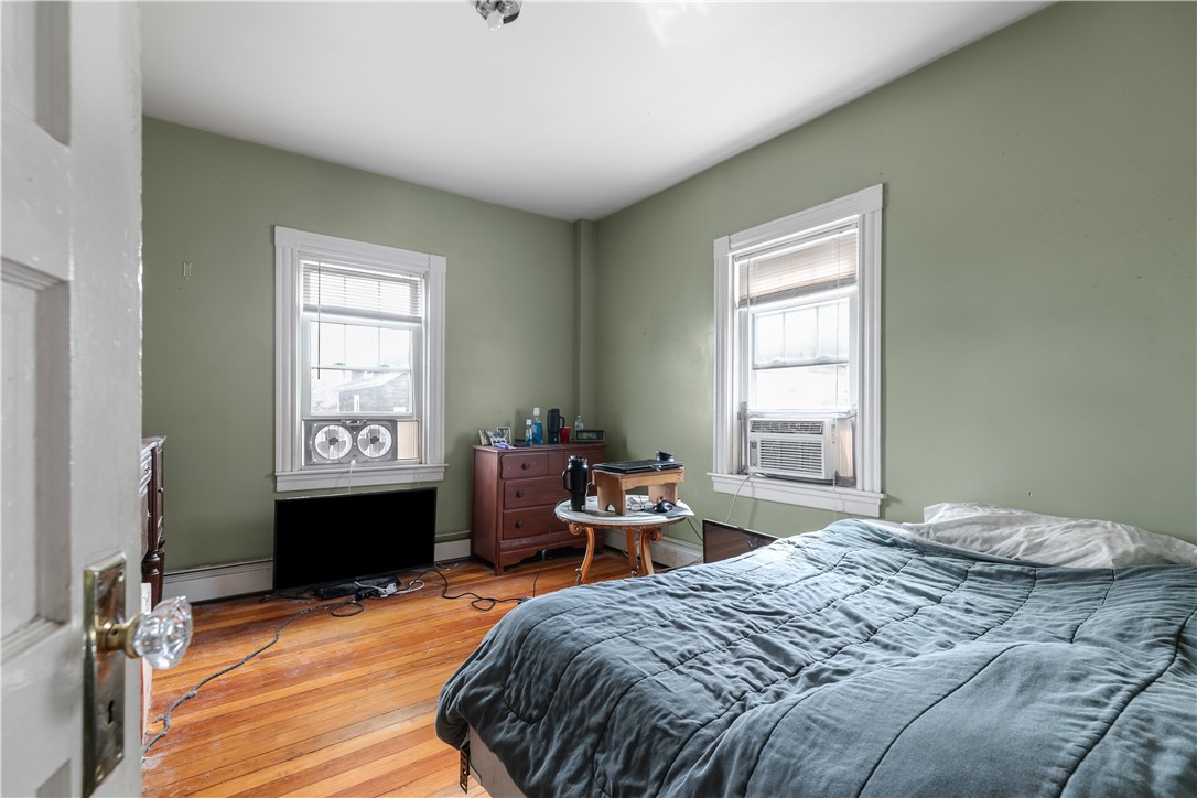 18 Bedlow Avenue Newport, RI 02840 - Photo 20 of 50 Bedroom 3