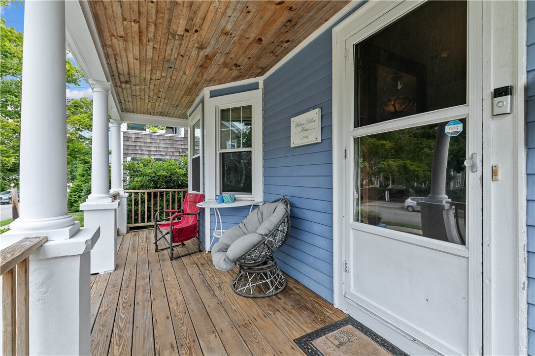 18 Bedlow Avenue Newport, RI 02840 - Photo 3 of 50 Lovely Front Porch