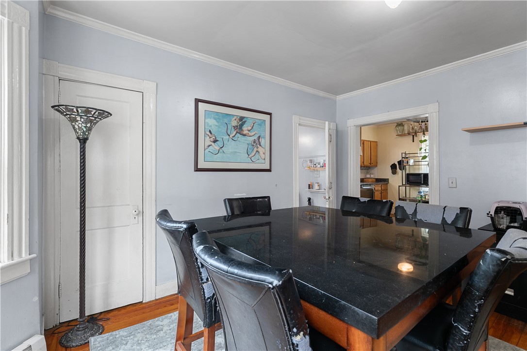 18 Bedlow Avenue Newport, RI 02840 - Photo 10 of 50 Dining Room