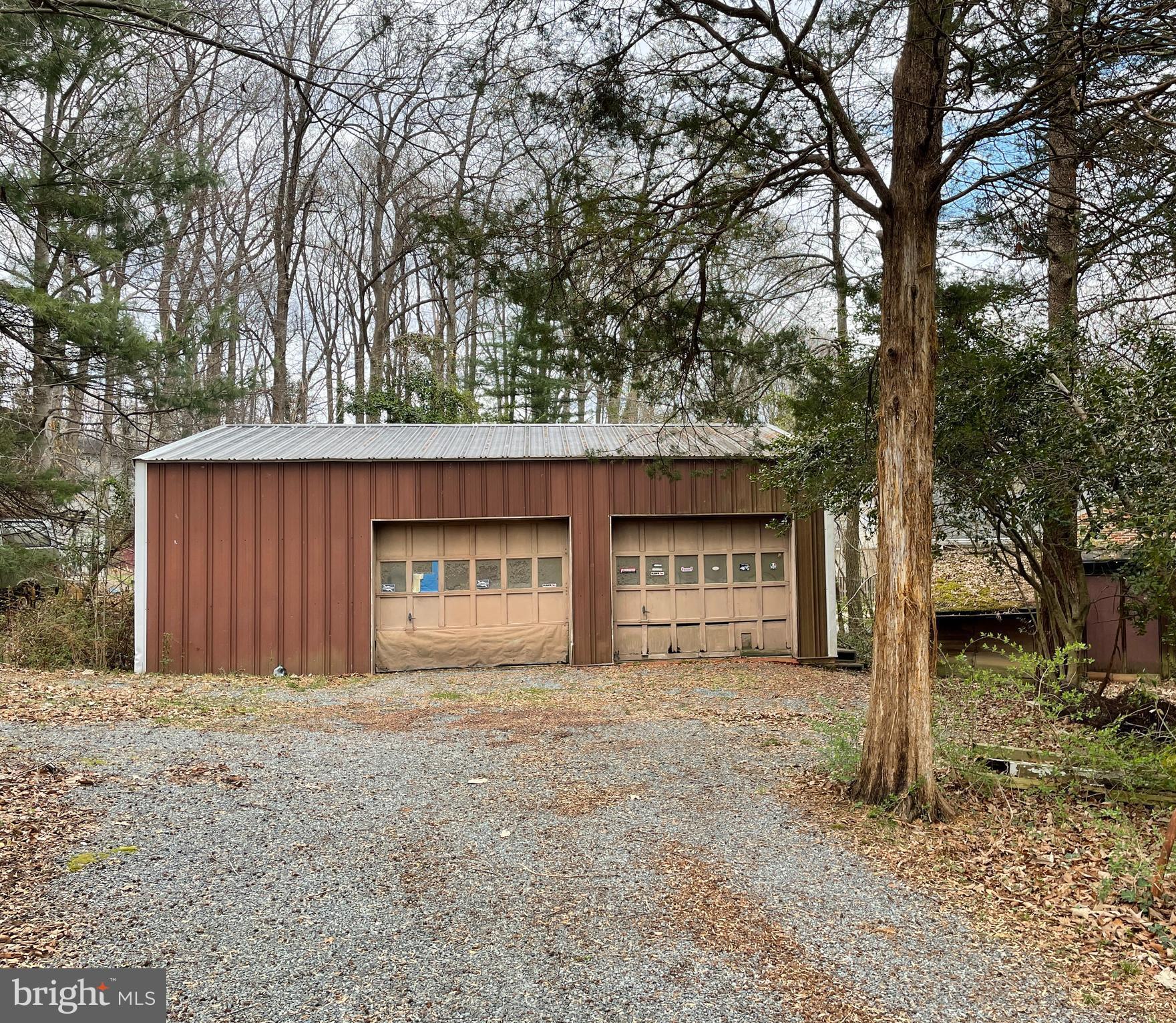 1617 Glenallan Avenue Silver Spring, MD 20902 - Photo 26 of 32 28' x 32' aluminum garage