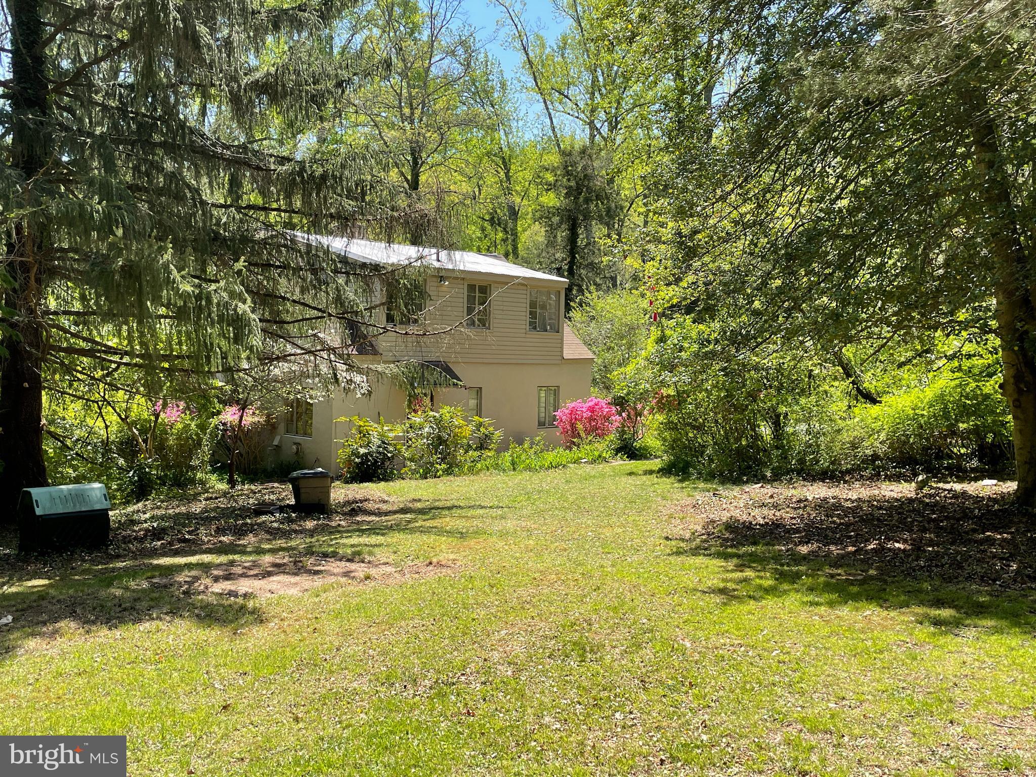 1617 Glenallan Avenue Silver Spring, MD 20902 - Photo 5 of 32 Picnic in your own backyard
