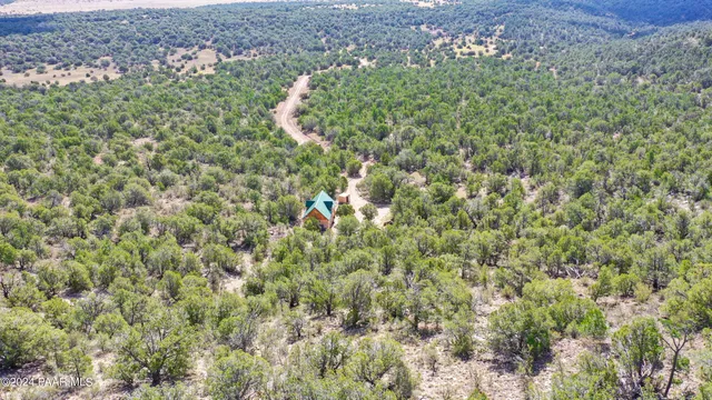 $225,000 | 887 North Whiskey Way, Seligman, AZ 86337