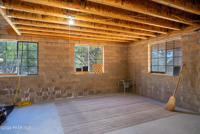 $225,000 | 887 North Whiskey Way, Seligman, AZ 86337