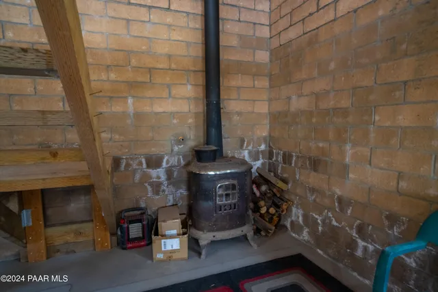 $225,000 | 887 North Whiskey Way, Seligman, AZ 86337