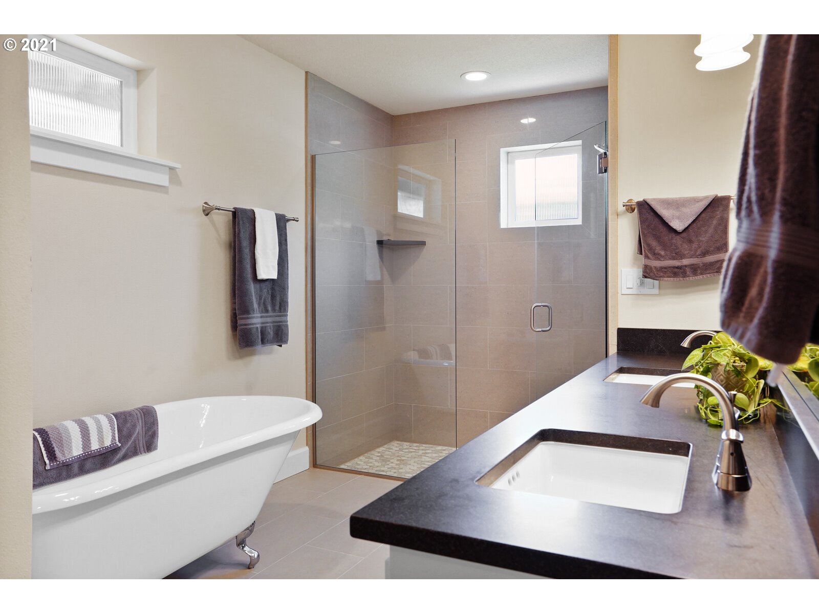 393 Monson Road Silverton, OR 97381 - Photo 23 of 32 Gallery Image 23