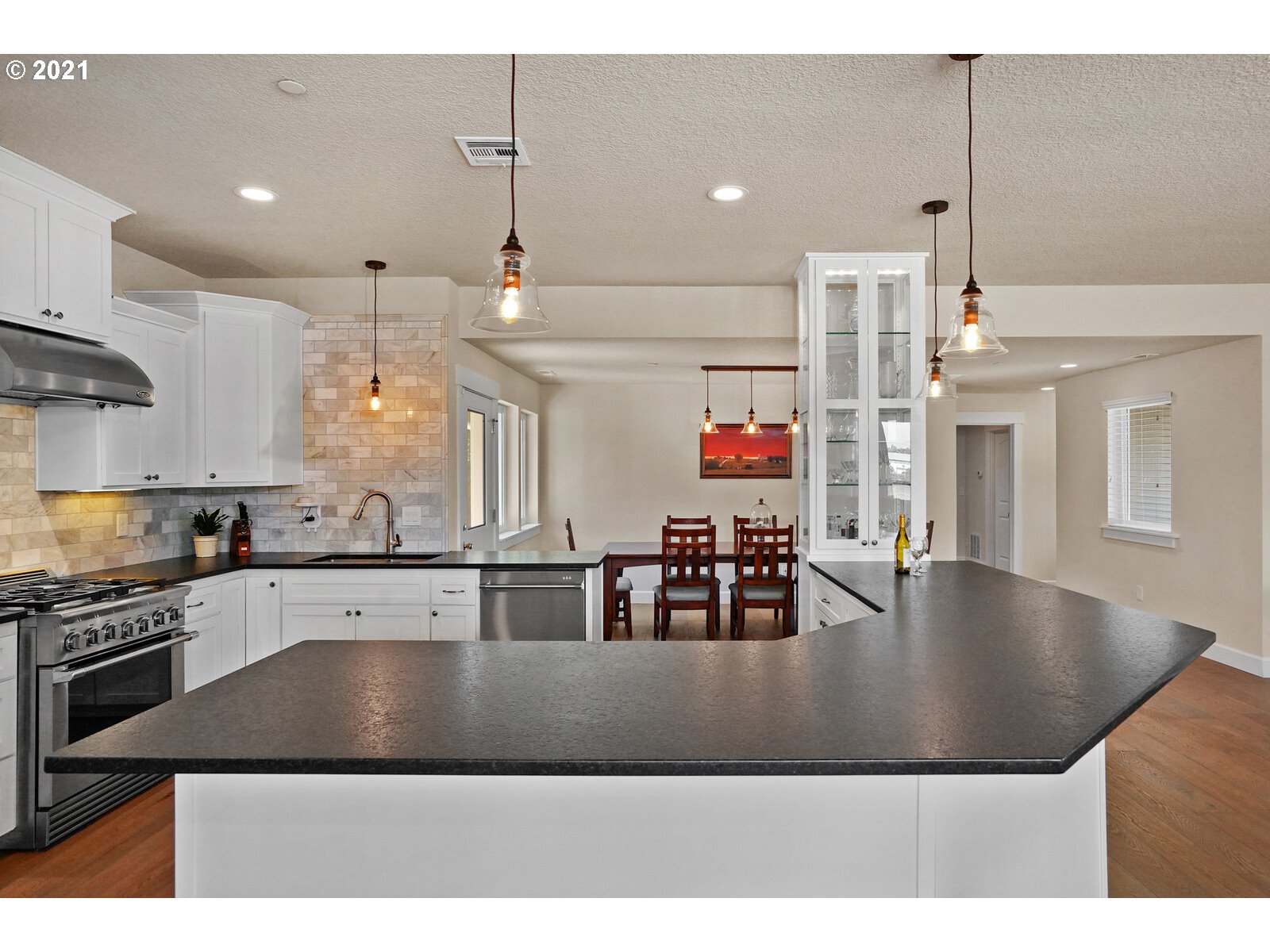 393 Monson Road Silverton, OR 97381 - Photo 10 of 32 Gallery Image 10