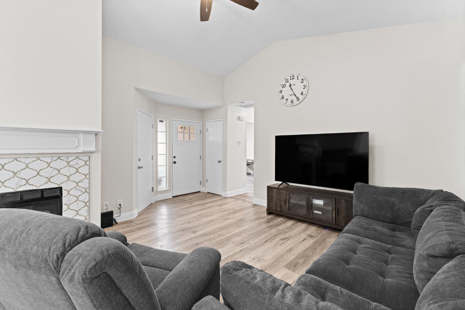 2420 Inverness Drive Lincoln, CA 95648 - Photo 8 of 25