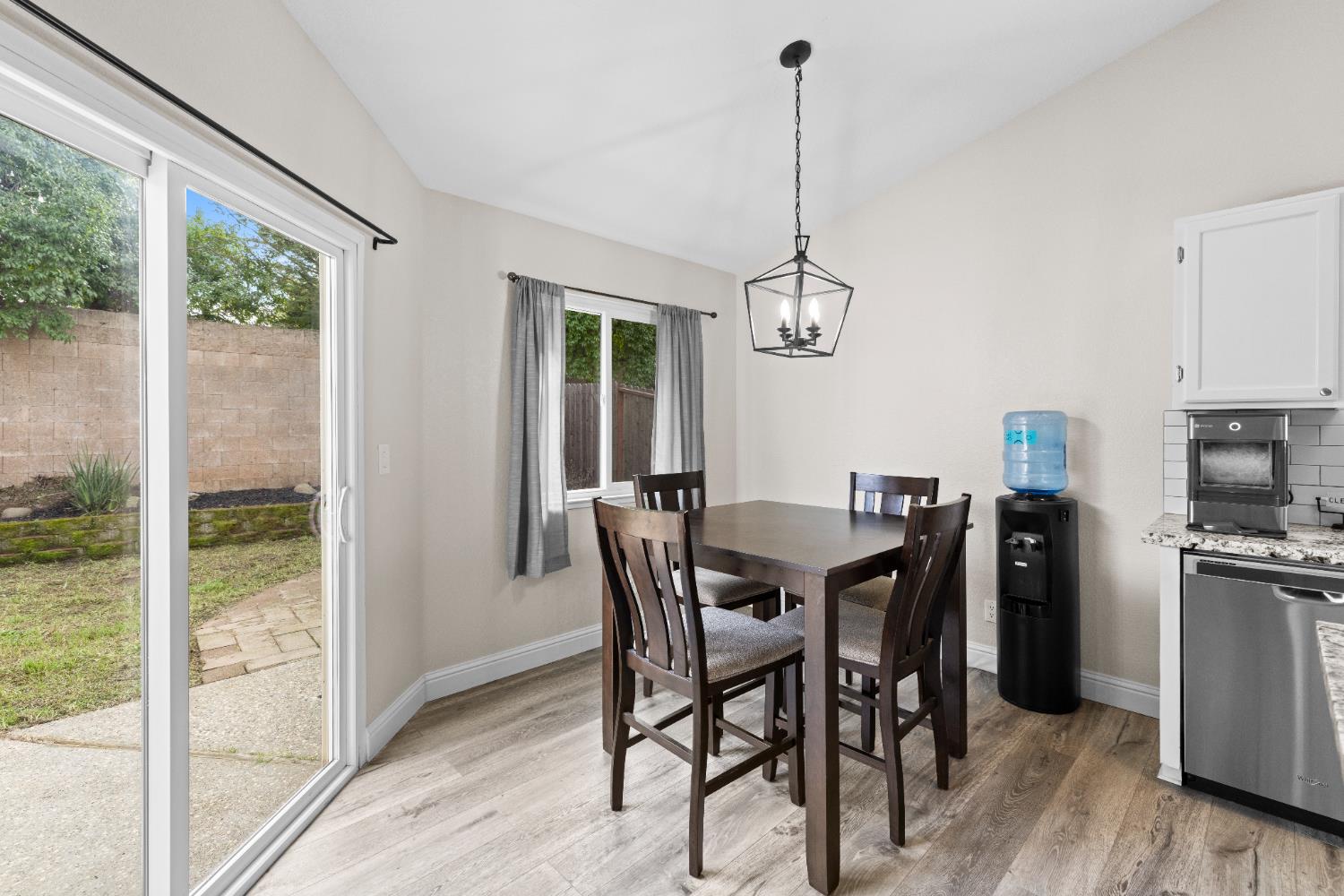 2420 Inverness Drive Lincoln, CA 95648 - Photo 9 of 25