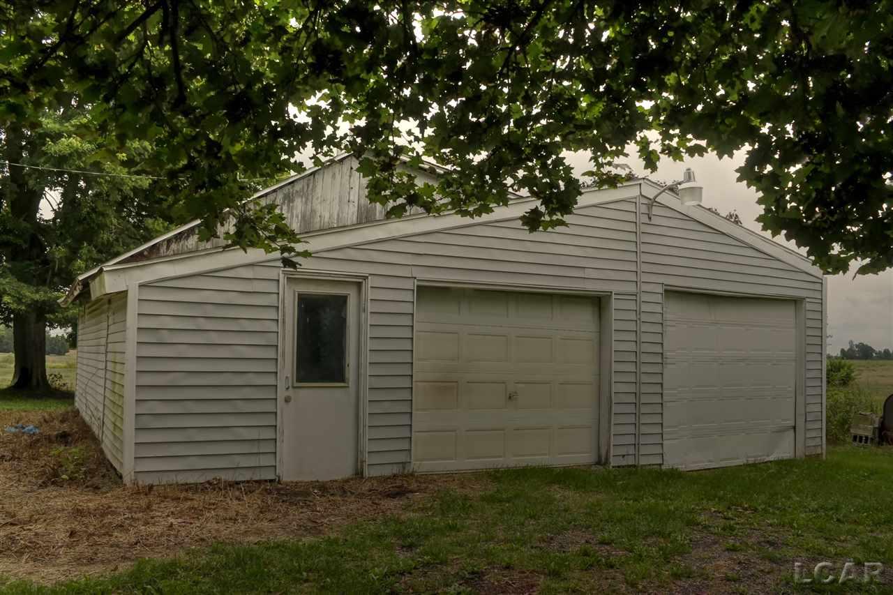 7125 Centennial Road Britton, MI 49229 - Photo 16 of 22 Garage
