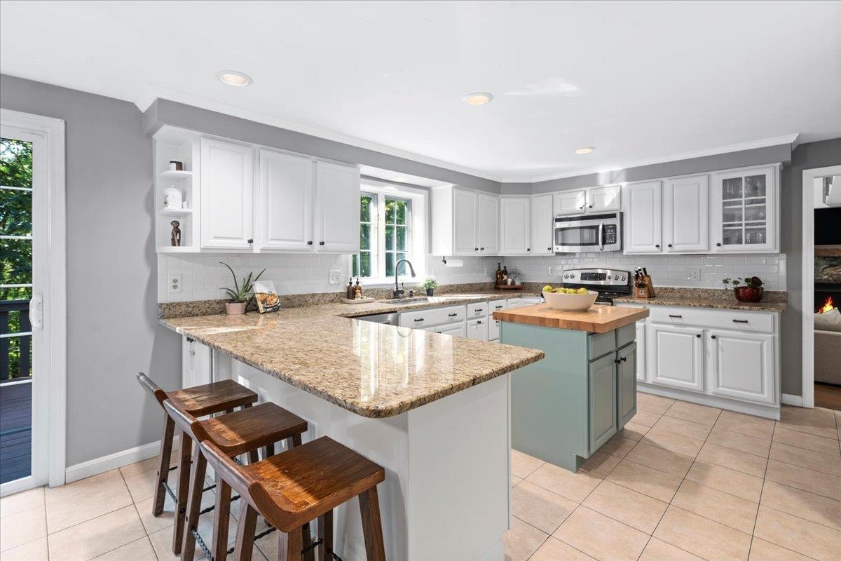 38 Old Farm Road Bedford, NH 03110 - Photo 14 of 60 Gallery Image 14