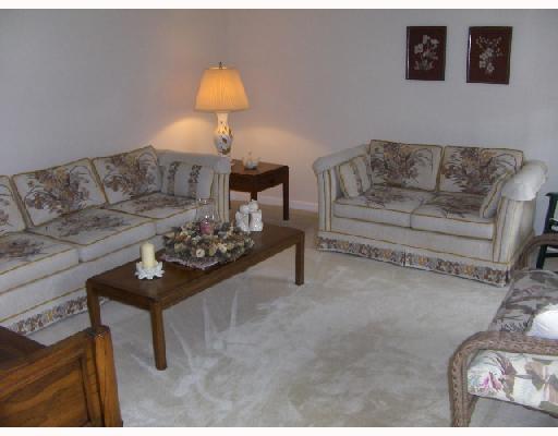 369 Kriess Road Renfrew, PA 16053 - Photo 6 of 12 Living Room.