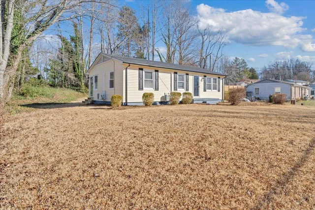 $155,000 | 232 Confederate Avenue, Martinsville, VA 24112